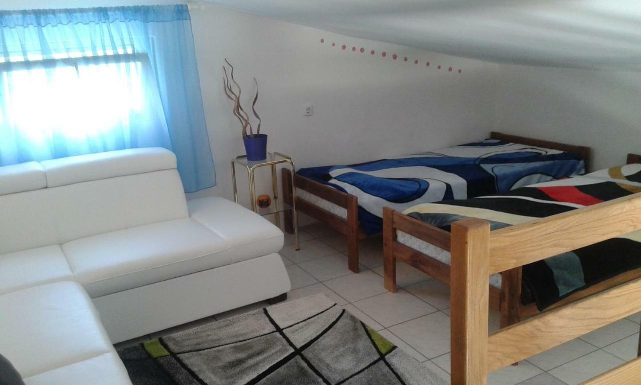 Apartmani Marija Starigrad Paklenica Exterior foto